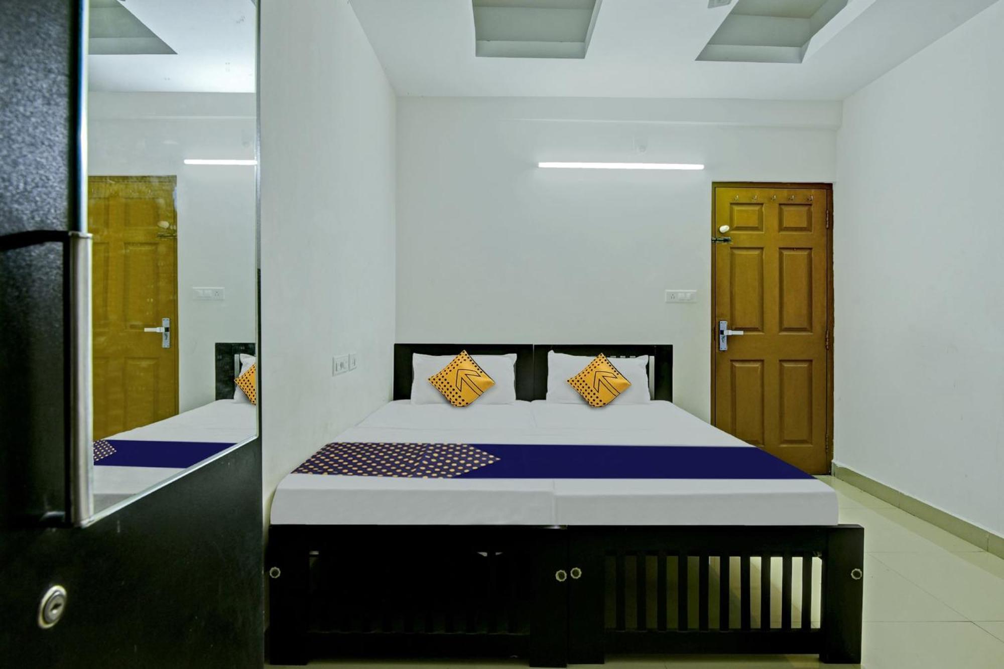 Hotel O Royal Residency Erattupetta Luaran gambar